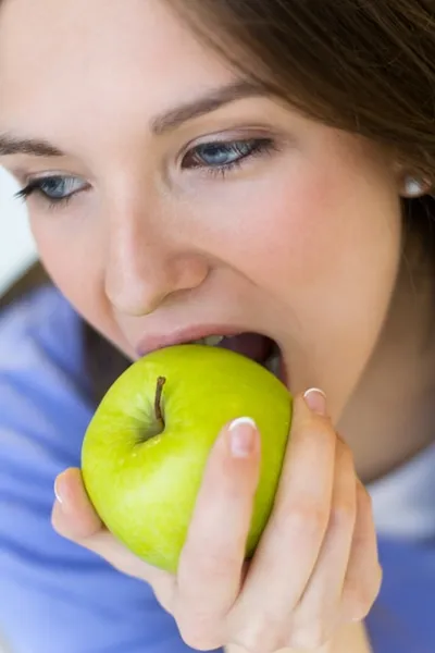 Alimentacion y salud dental que comer para mantener tus dientes fuertes