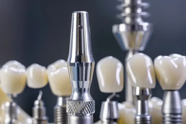 destornillador implantes dentales